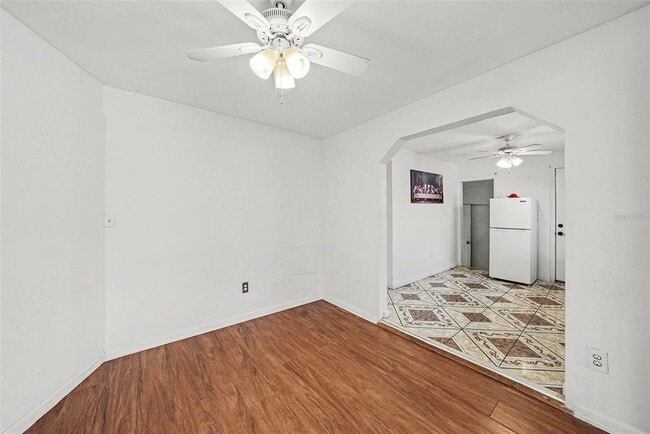 Building Photo - 816 W Minnehaha St