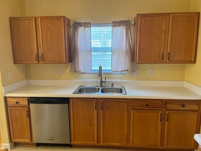 Foto del edificio - 3638 Charterhall Ln