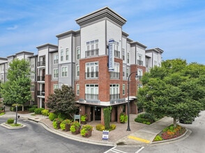 Building Photo - 400 Belmont