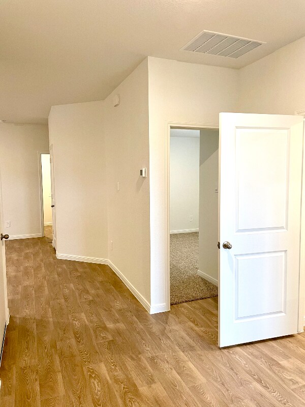 Building Photo - 264 Denali Dr