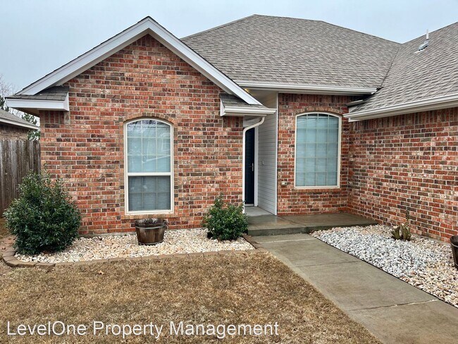 Foto del edificio - 3 br, 2 bath House - 1908 NE 31st Street
