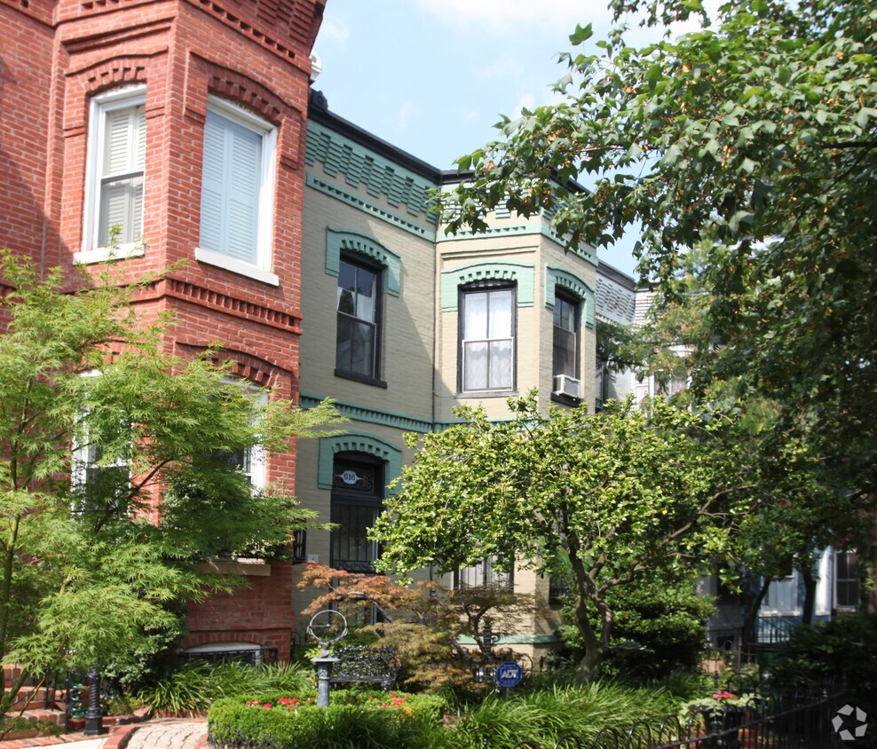 Primary Photo - 616 A St NE