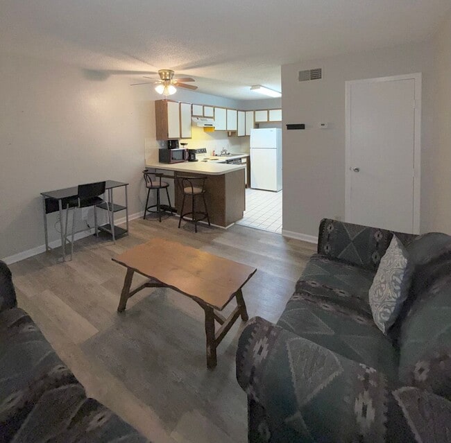 Building Photo - AVAILABLE   - Condo FSU Downtown - Close to Colleges