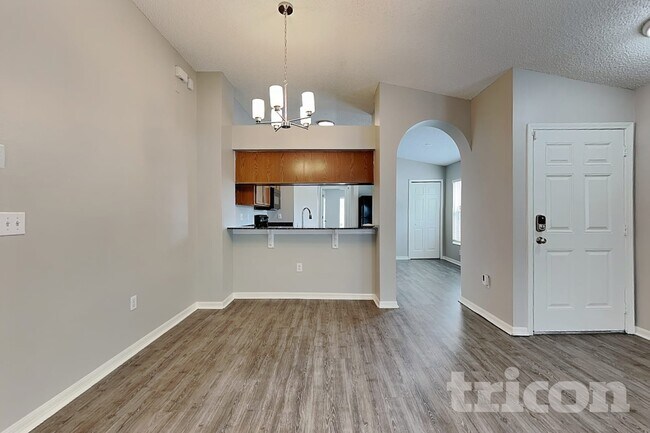 Foto del edificio - 11759 Lynmoor Dr
