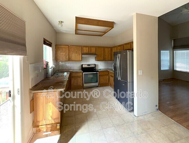 Foto del edificio - 5185 Weaver Dr