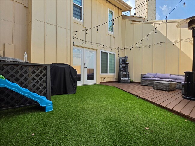 Building Photo - 13638 Garden Grove Ct