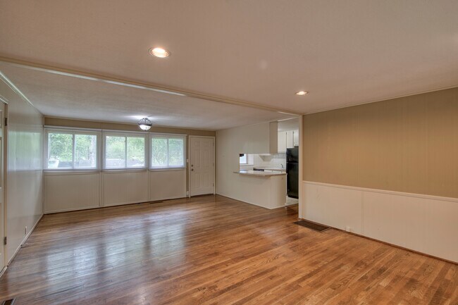 Building Photo - 808 NW 61st Terrace