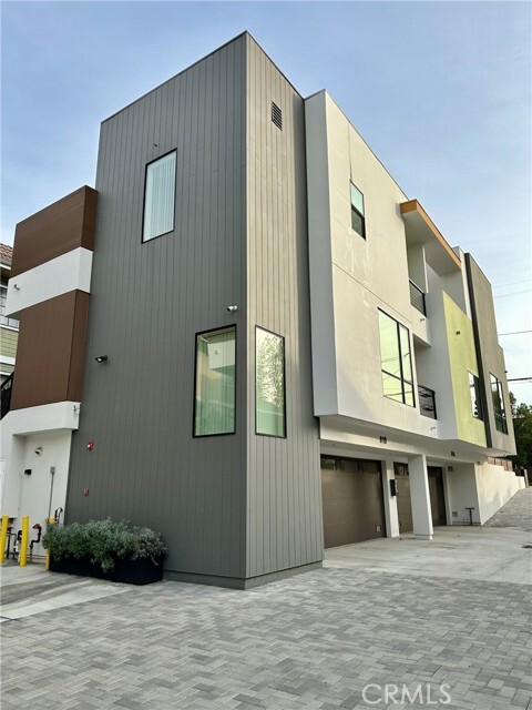 Foto del edificio - 81 Palmetto Dr