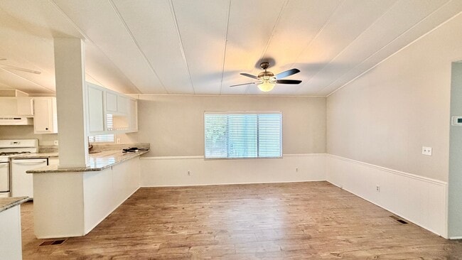 Building Photo - Awesome Updated Single Story in The Darling "Farm" Community of Wildomar, Close to Everything, bu...