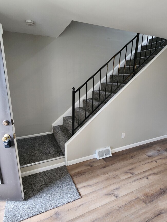 Building Photo - 3113 Westbrook Dr