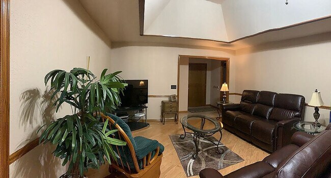 Foto del edificio - 713 N Willow Branch Way