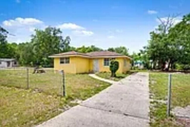 Foto del edificio - 9504 Waynesboro Ave