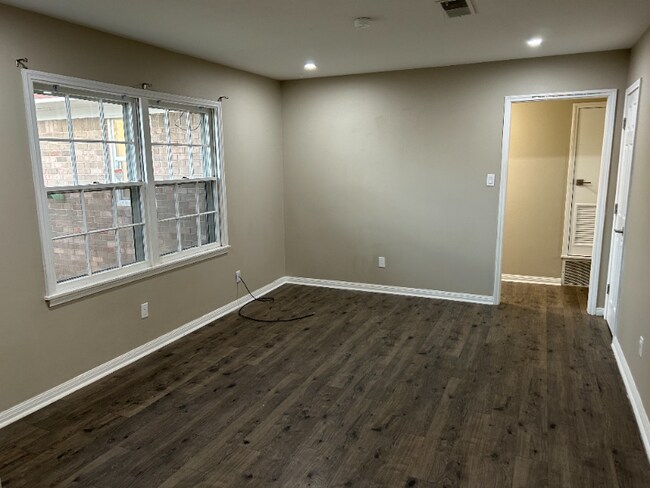 Foto del edificio - 5507 Floyd Ave