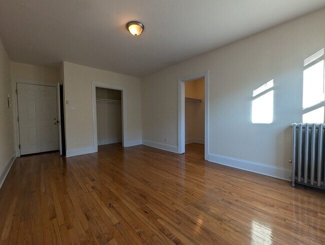 Foto del edificio - 2737 N Spaulding Ave