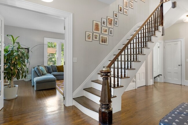 Foto del edificio - 90 Maple Pl