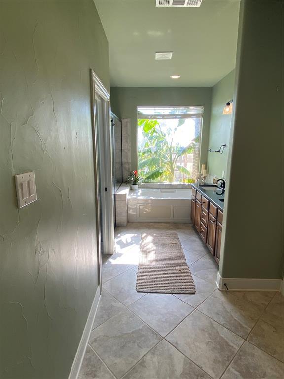 Building Photo - 1101 Clear Cove S Ct