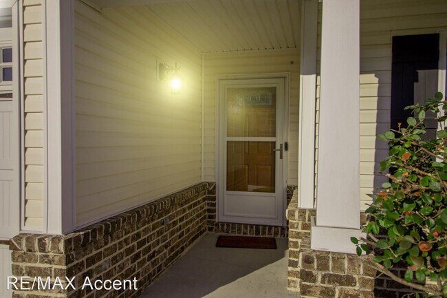 Building Photo - 3 br, 3 bath House - 19 Sandy Point Way