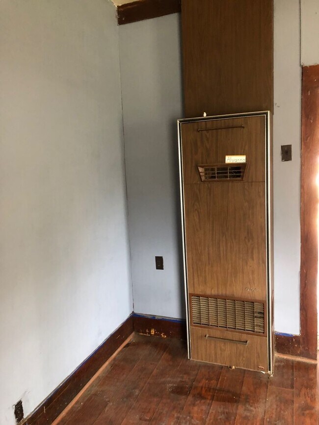 Foto del edificio - LEADWOOD - 2/3 BR / Garage/ off street par...