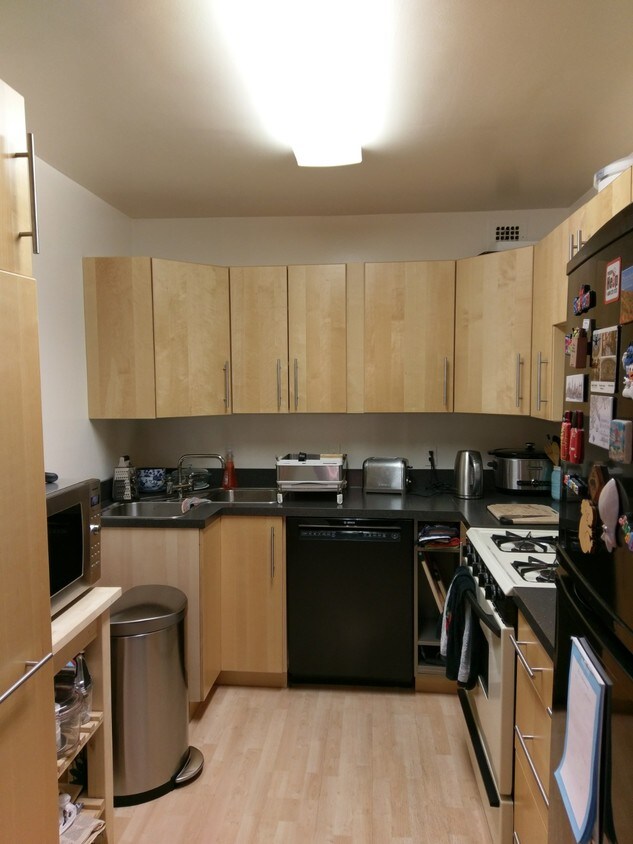 Foto principal - 1111 University Blvd W