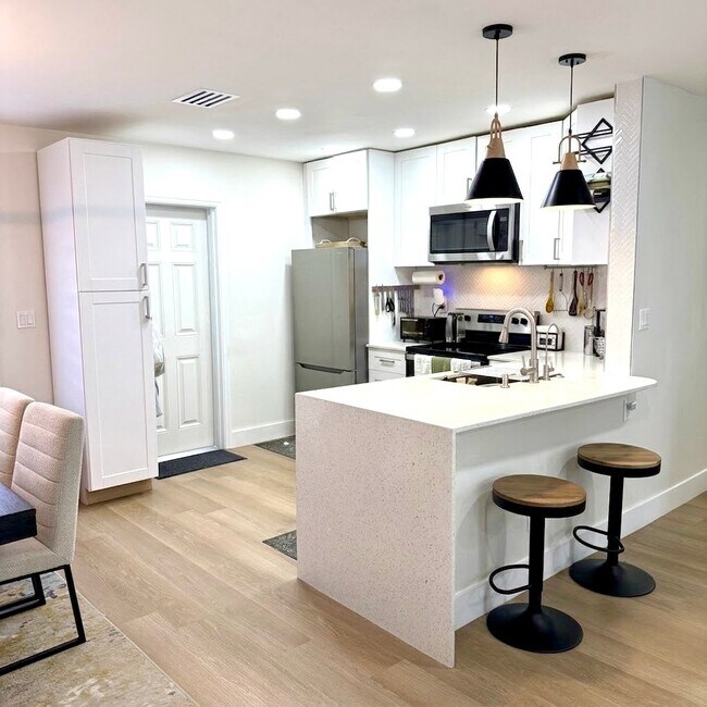 Foto del edificio - 100 SW 7th St