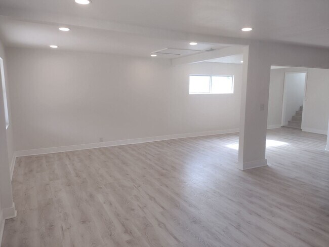 Building Photo - 3 br, 2 bath House - 5312 8TH AVE S