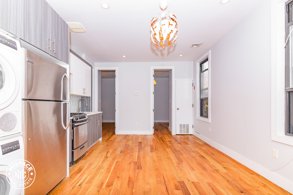 Primary Photo - 76 Havemeyer St