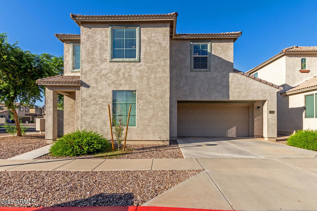 Foto principal - 5444 W Warner St
