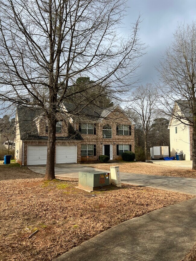 Foto del edificio - 827 Hannah Ct