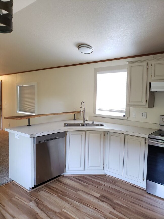 Building Photo - Monterey Mobile Home Park