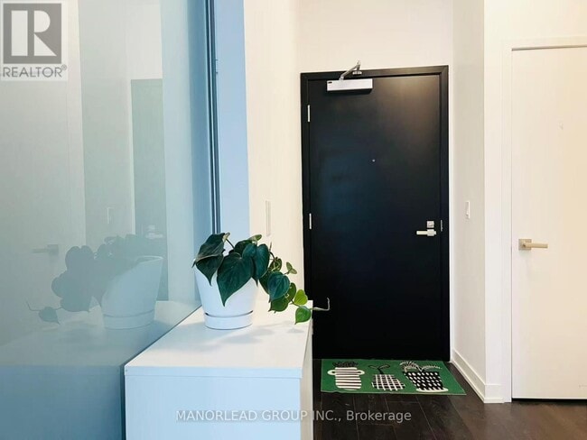 Building Photo - 31 Tippett Rd