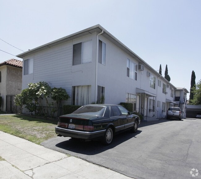 Building Photo - 11852 Chandler Blvd