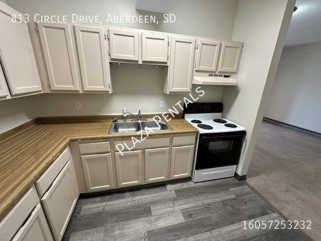 Foto del edificio - 10 9th Ave NE