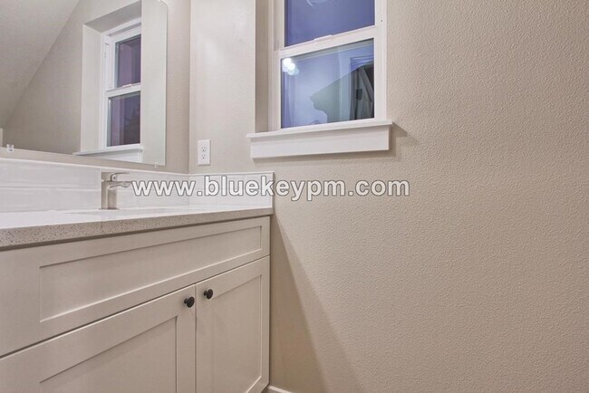 Foto del edificio - BRAND NEW! Unit 207-C:  3 Bed, 2.5 Bath To...