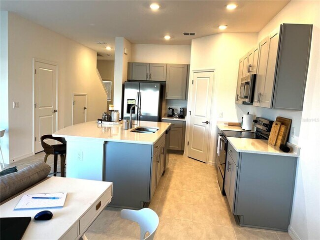 Building Photo - 3608 Landing Net Dr