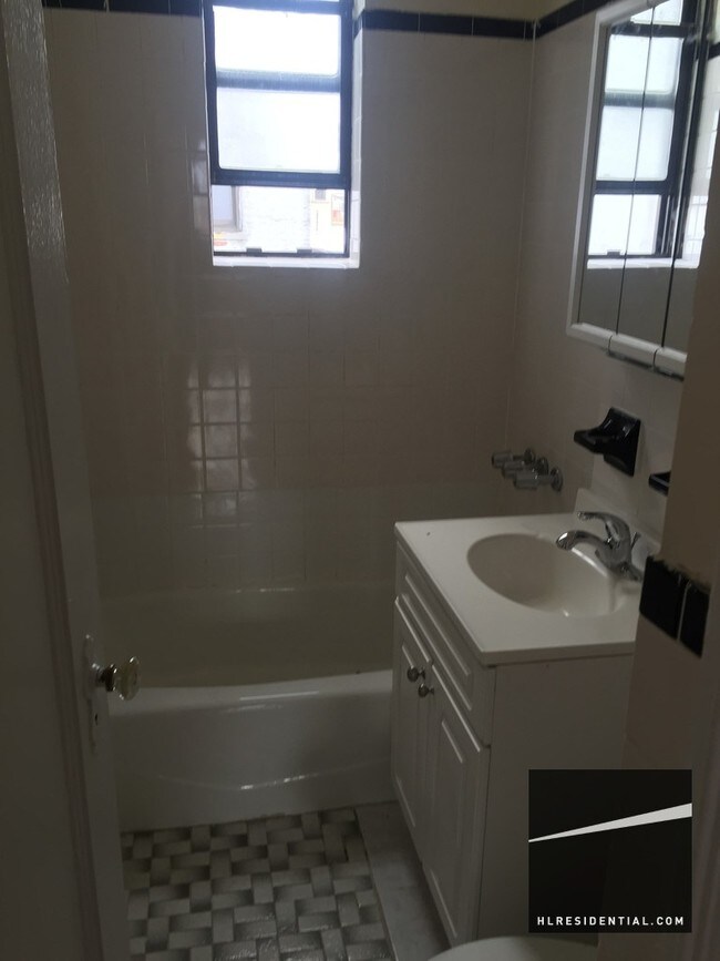 Foto del edificio - 3115 21st Ave
