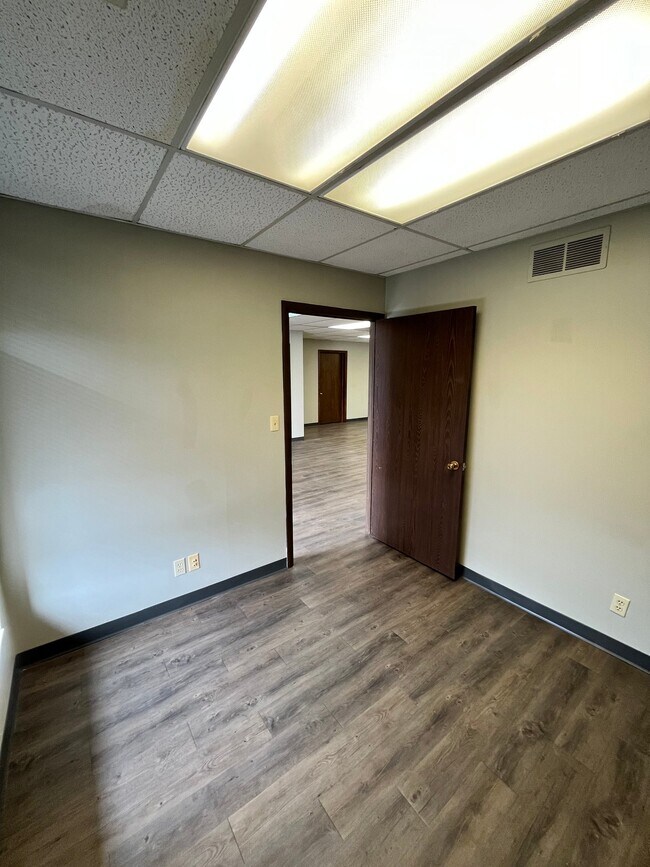 Foto del edificio - 1000 N 21st St