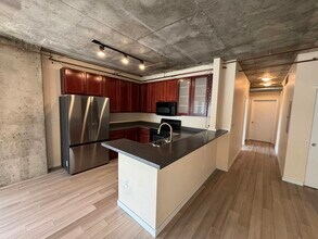 Building Photo - 1475 Delgany St