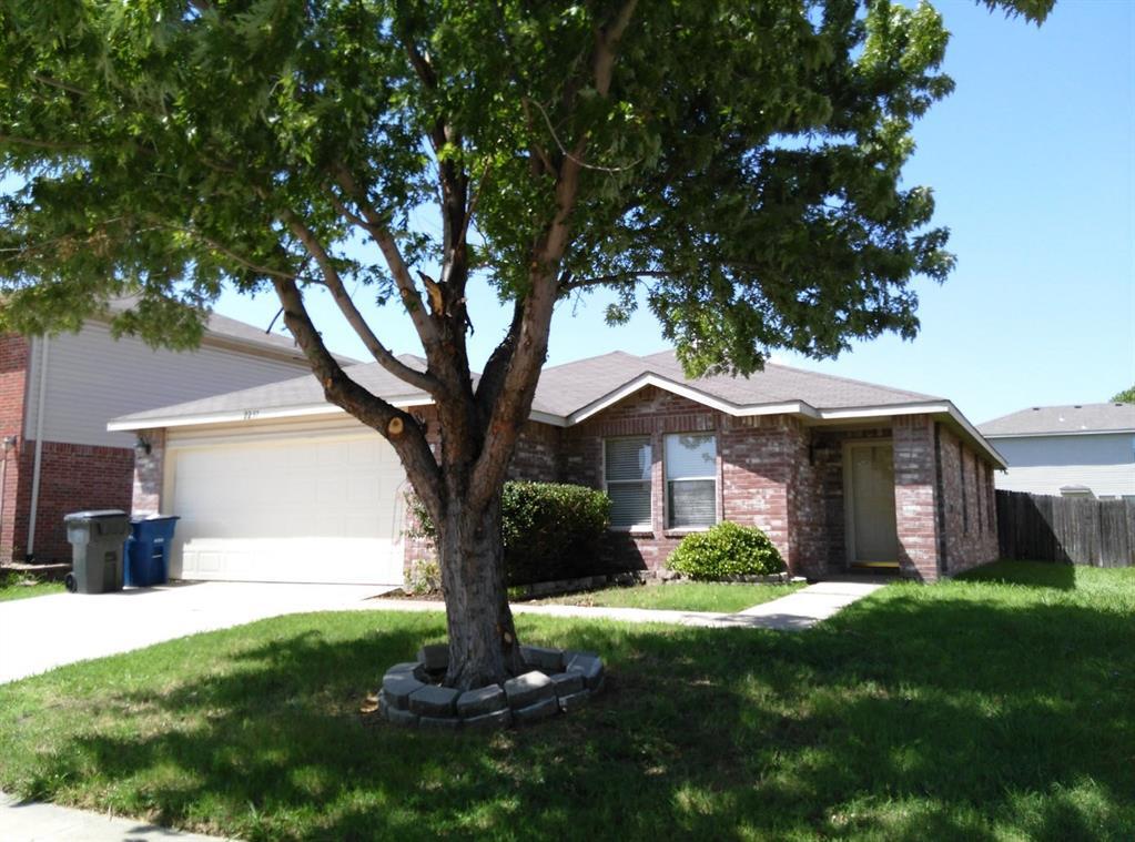 2237 Maple Dr, Little Elm, TX 75068 House for Rent in Little Elm, TX