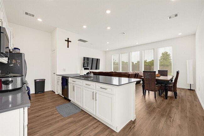 Foto del edificio - 12978 Rio Mariano Ln