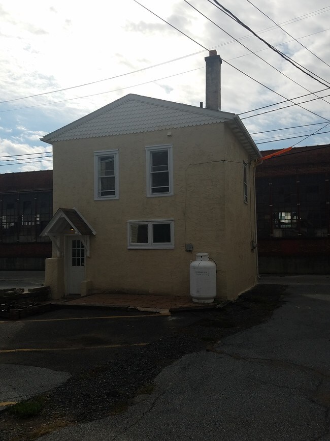 602 E High S, Pottstown, PA 19464 Apartments in Pottstown, PA