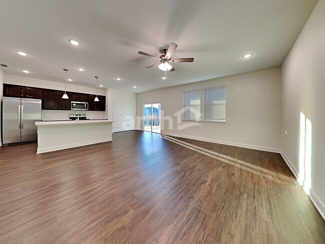 Foto del edificio - 2462 Sapp Rd