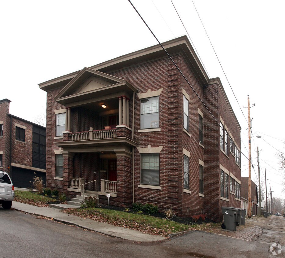 Foto del edificio - 219 E 17th St