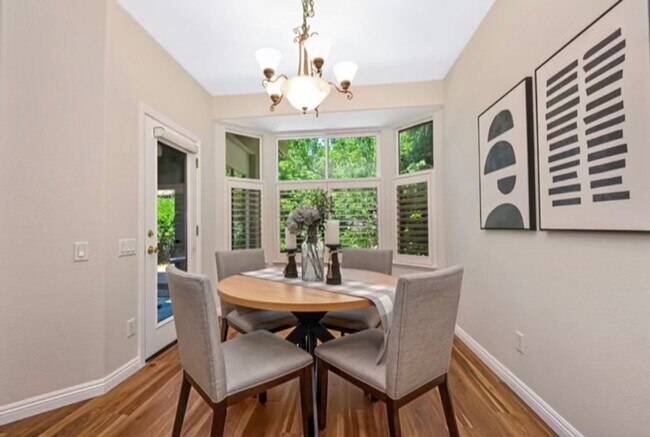 Building Photo - Nice Two Bedroom Two Bathroom Home in Rocklin - Whitney Oaks Ages 55+ Gated Community