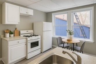 Building Photo - 201 Emming St