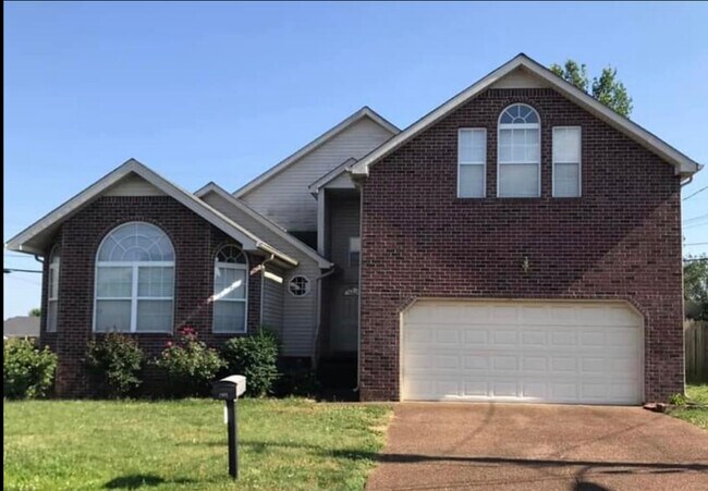 Photo - 201 Wildgrove Ct House