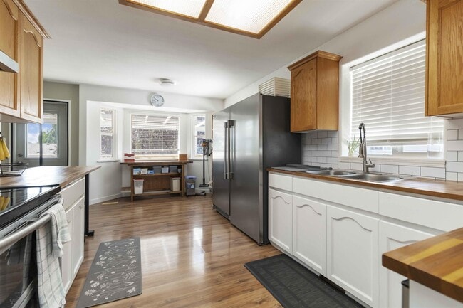 Building Photo - 8181 Kunimoto Ct