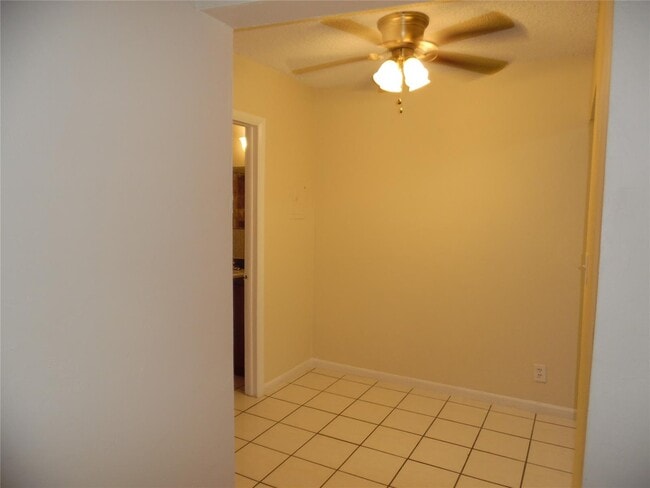 Foto del edificio - 7341 NW 37th St