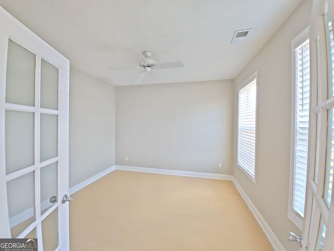 Building Photo - 437 Bedford Crossing