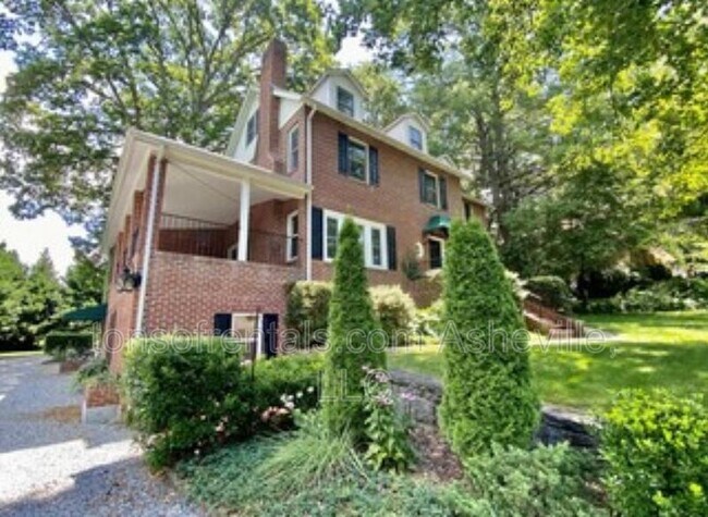 Building Photo - 1316 Hyman Ave