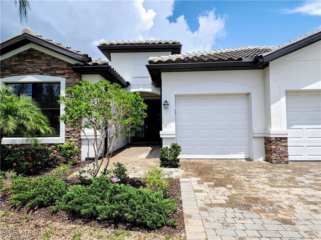 Foto principal - 11884 Hickory Estate Cir